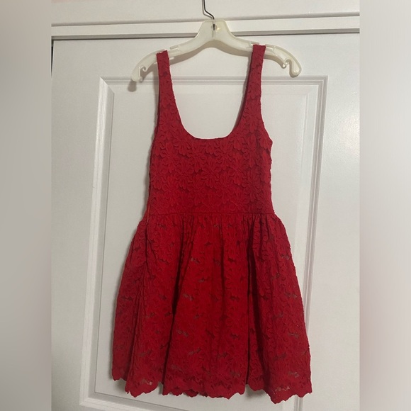 Ricci Skort Dress in Red Lace - Picture 5 of 6